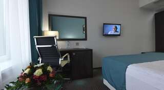 Гостиница Аквамарин (Отель и Спа) Курск Стандартный двухместный номер с 1 кроватью или 2 отдельными кроватями-4